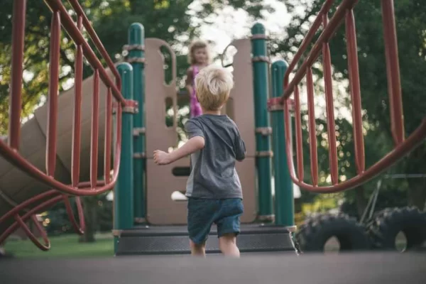 Plastik Oyun Grupları